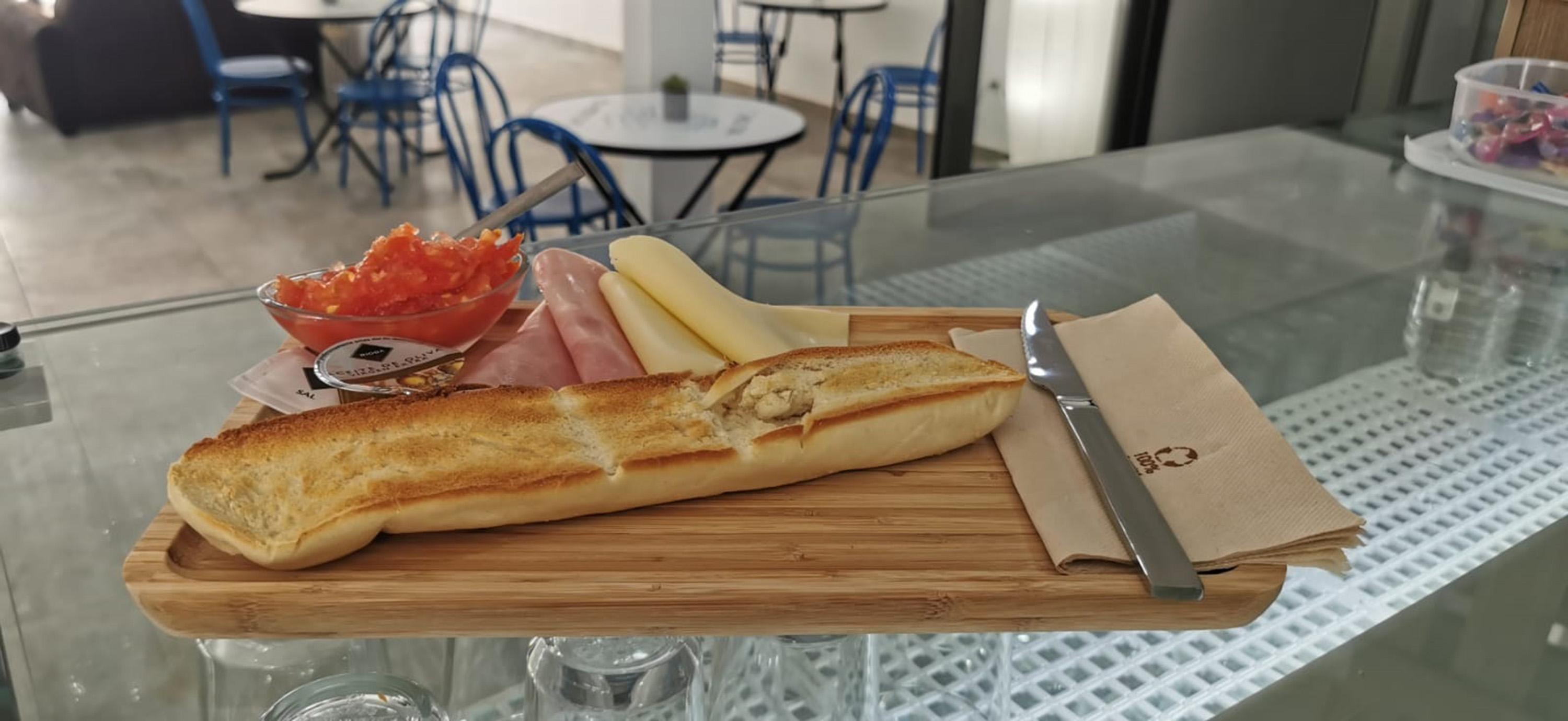 Hostal El Mercat 빌라조요사 외부 사진